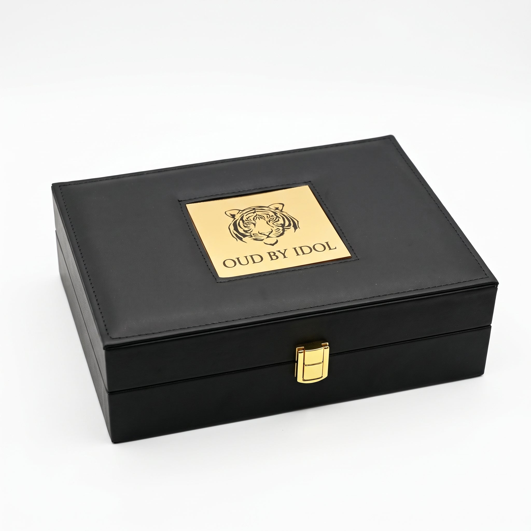 AURA OF OUD – Gift Set